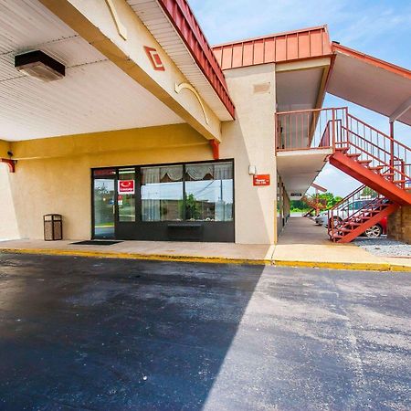 Econo Lodge Dyersburg Экстерьер фото