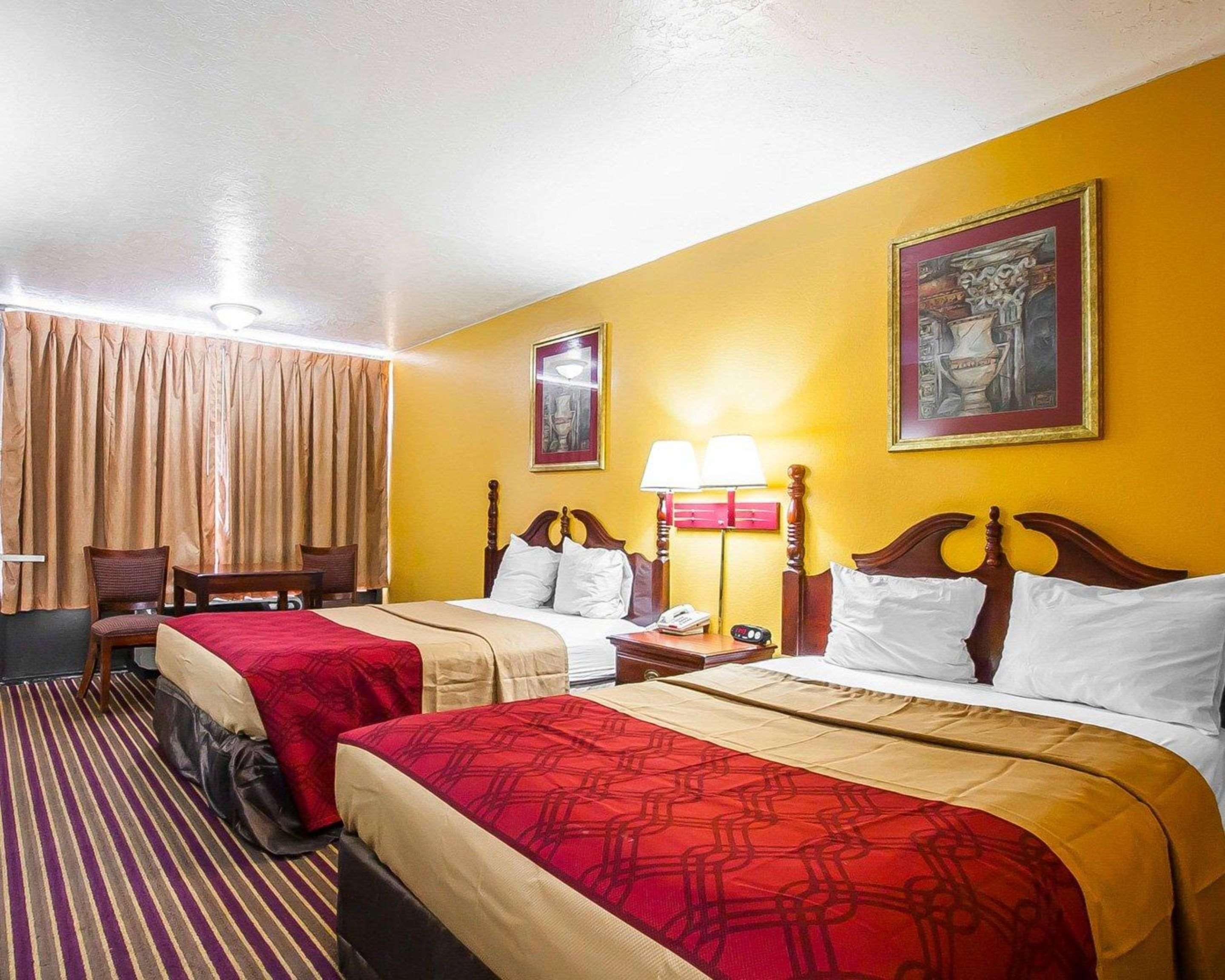 Econo Lodge Dyersburg Экстерьер фото