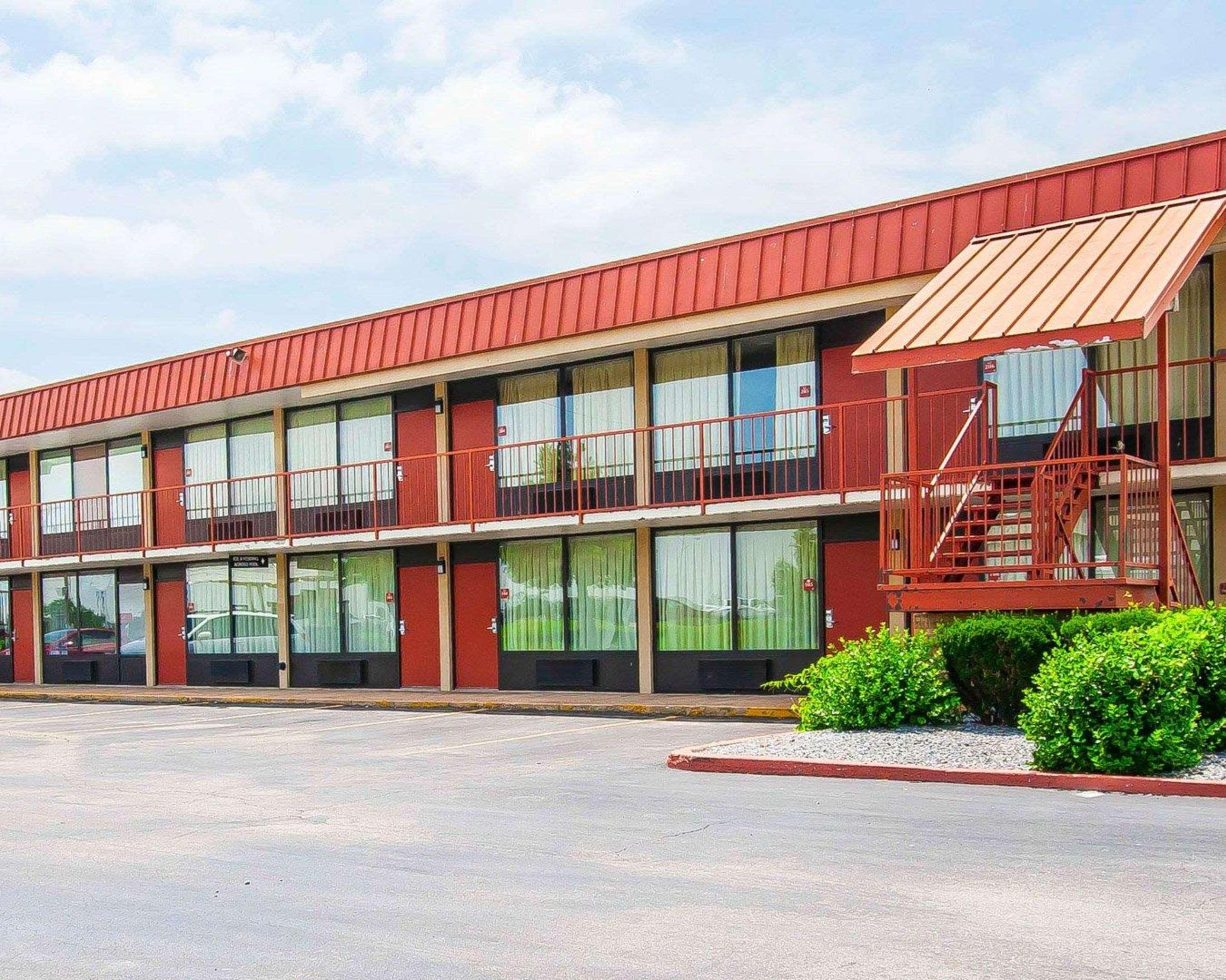 Econo Lodge Dyersburg Экстерьер фото