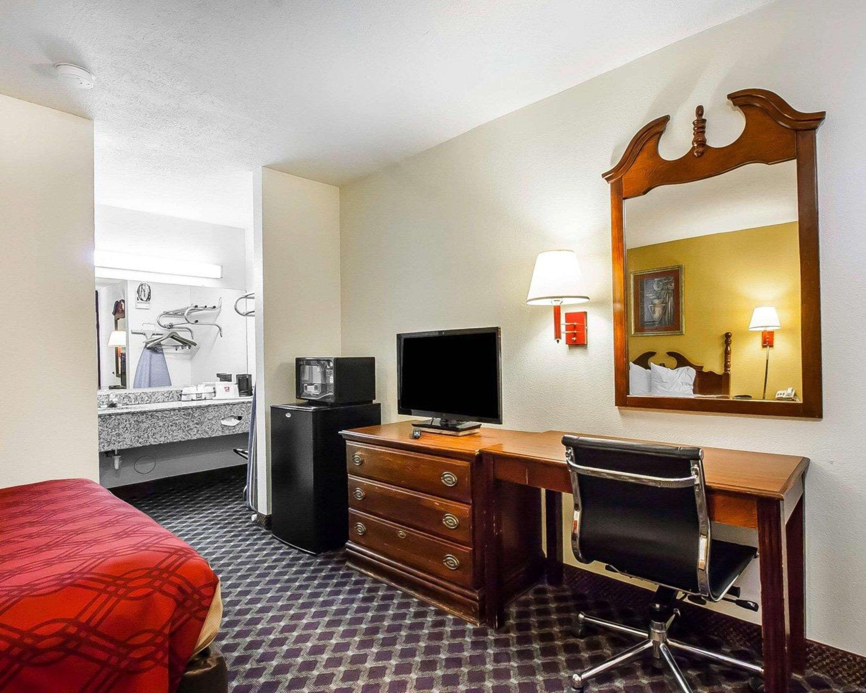 Econo Lodge Dyersburg Экстерьер фото