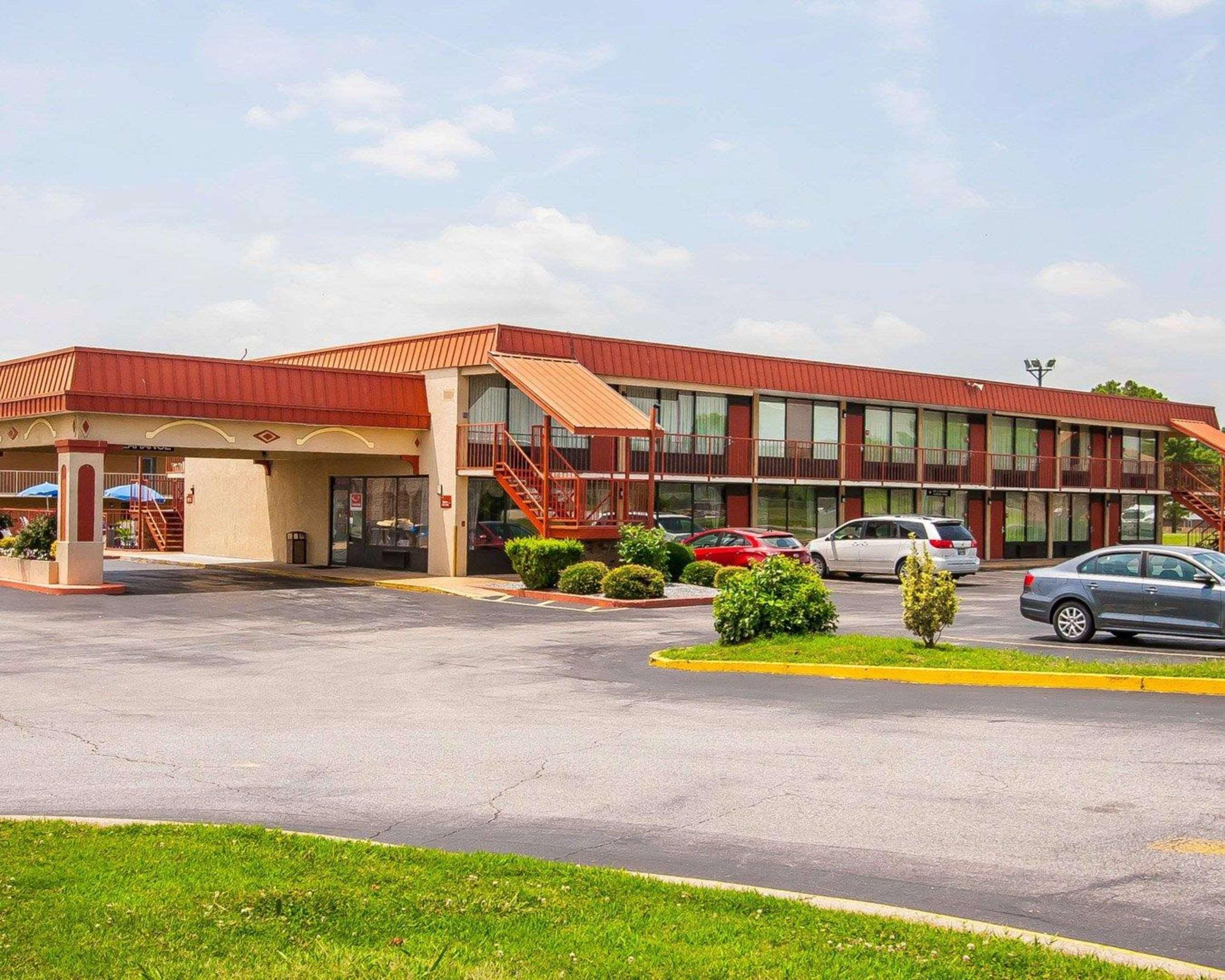 Econo Lodge Dyersburg Экстерьер фото
